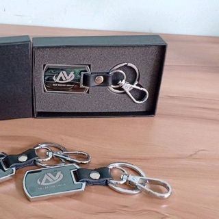 móc khóa kim loại khắc logo có hộp