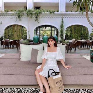 ĐẦM TRẮNG CỔ U TAY BỒNG PHỐI REN