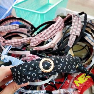 cài tóc đủ các kiểu