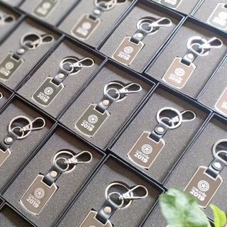 móc khóa kim loại khắc logo giá rẻ