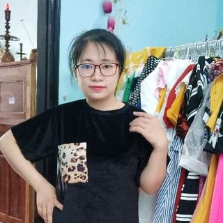 áo nhung có túi cổ tròn vải thun co giãn free size