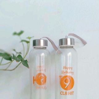 lọ thủy tinh nắp có dây có in logo 1 màu