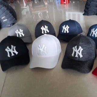 Nón NY đang hot quá Hỹ