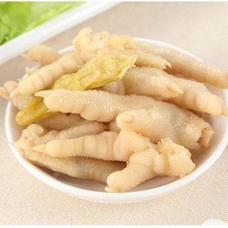 Chân gà cay JuJu Tứ Xuyên