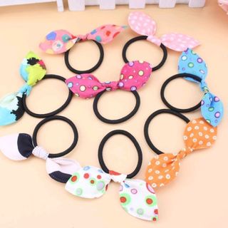 cột tóc tai thỏ dễ thương