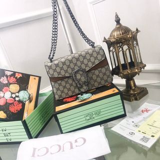 Tui rồng cai cấp