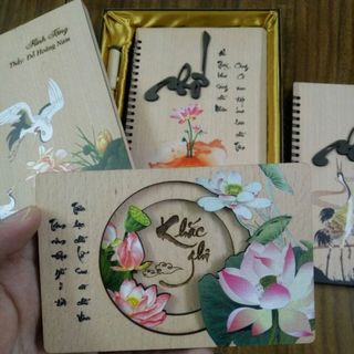 bộ quà tặng 2011 gồm sổ và bút gỗ