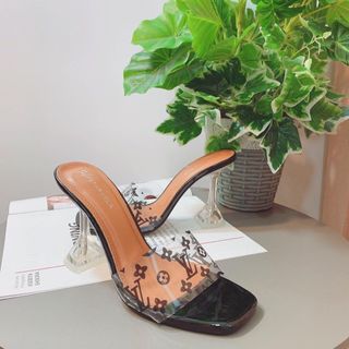 Dép gít nhọn
