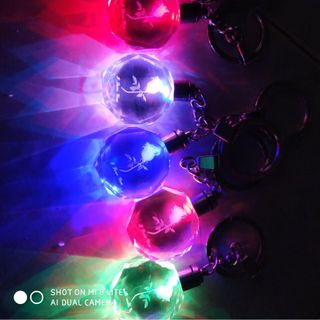 Móc khoá phale với đèn led phát sáng