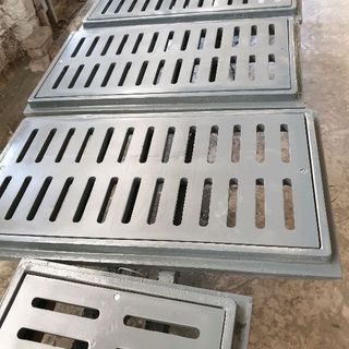 Song chắn rác bằng chất liệu Composite