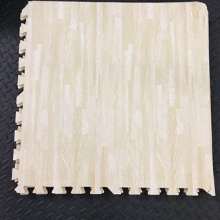 Thảm vân gỗ 60x60x1cm