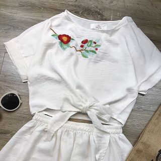 Set váy trắng áo thêu hoa cột nơ TK