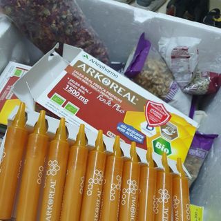 Sữa ong chúa Tươi dạng chai tây ban nha chứa 1500mg HAPPY KISS