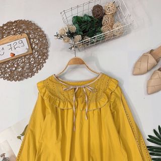 Áo cổ sen bèo ren hoa Mẫu áo kiểu bánh bèo tiểu thư