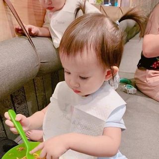 Yếm ăn dặm dùng 1 lần