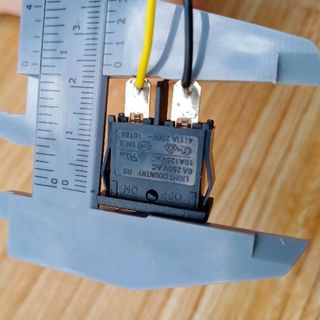 Công tắc Zin 220V 10A