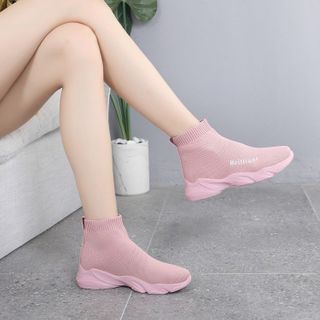 GIẦY THỂ THAO CAO CỔ CHUN CHO NỮ
