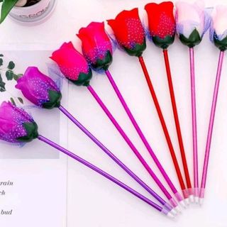 viết mực hoa hồng mực màu xanh dương