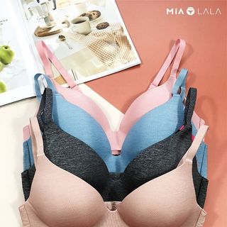 ÁO LÓT BeeNa 8125 không gọng mút mỏng vừa