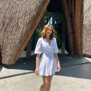 ĐẦM TRẮNG ĐẮP CHÉO BO EO