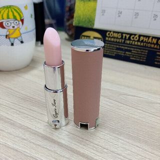Son dưỡng trị thâm môi Quyên lara