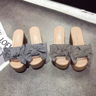 Dép xuồng no karo