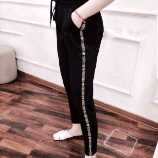 SỈ SLL QUẦN B14 Baggy sọc chữ vàng fenddi cá tính siêu đẹp