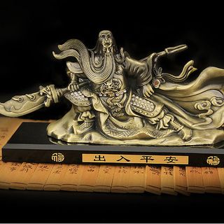 Nước hoa trang trí ô tô