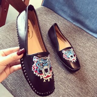 Giày bup bê họa tiết