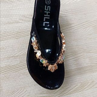 Dép xuồng đính đá nhập độc quyền