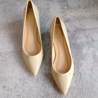 Giày bít mũi nhọn da bóng nano