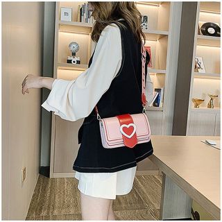 Túi Nữ Đeo Chéo Trái tim Ngọt Ngào Dễ Thương D634