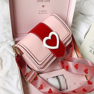Túi Nữ Đeo Chéo Trái tim Ngọt Ngào Dễ Thương D634