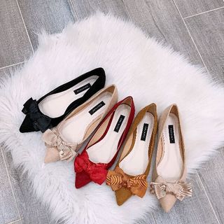 Giày Bệt mũi nhọn nơ 6 cánh