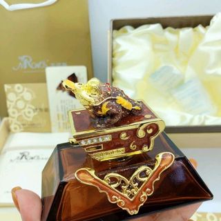 nước hoa cao cấp để taplo ôtô