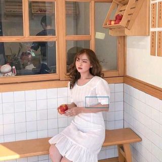ĐẦM TRẮNG XÔ SỌC NƠ LƯNG