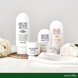 Phân phối độc quyền KEM TẮM TRẮNG SECRET KEY SNOW WHITE MILKY PACK