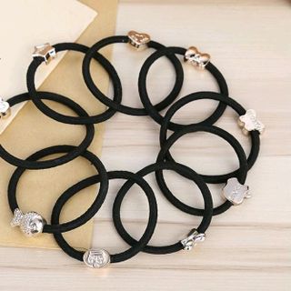 cột tóc mặt kim loại