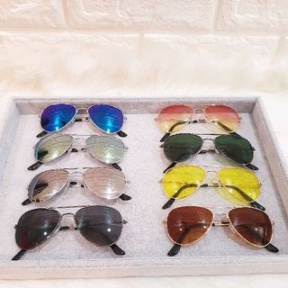 trẻ em mắt phi công