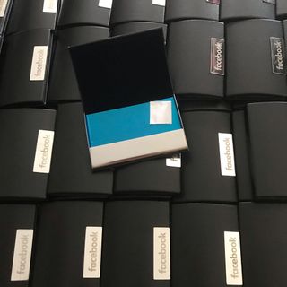 Hộp đựng namecard bằng da in khắc logo theo yêu cầu