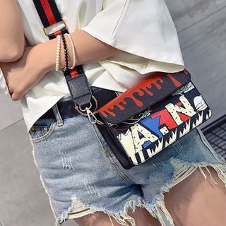 Túi Xách Nữ Dây Đeo To Bản D8443