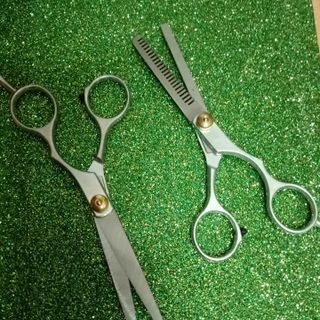 Bộ kéo cắt tóc hàng rẻ