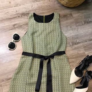Đầm suông tweed sát nách buộc nơ đen