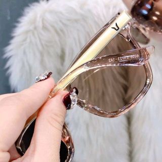 mắt kính thời trang