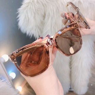 mắt kính thời trang