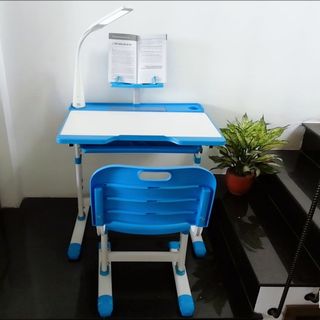 Đèn học led cho bàn học thông minh Sunway
