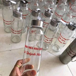 chai thủy tinh có dây- bình nước học sinh