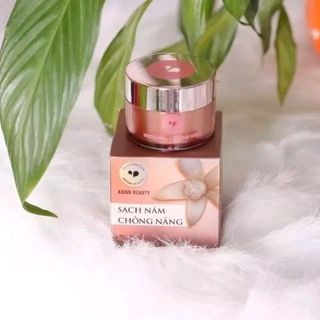 kem dưỡng trắng giảm nám và tàn nhang đôi môi