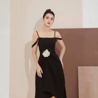 ĐẦM 2 DÂY EO ĐÍNH HOA HỒNG MS 2369