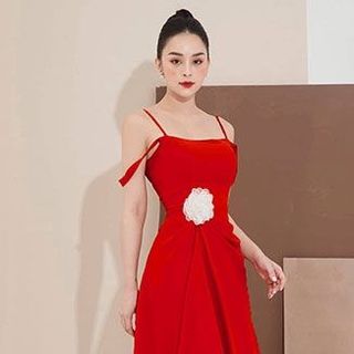 ĐẦM 2 DÂY EO ĐÍNH HOA HỒNG MS 2369